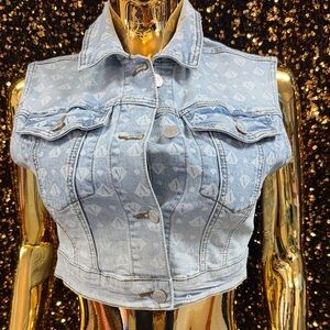 Denim Sleeveless Vest with Pattern